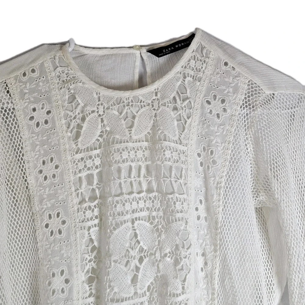 Zara Contrasting EMBROIDERY Knit Sheer Mesh Long Sleeve Blouse White Size Medium